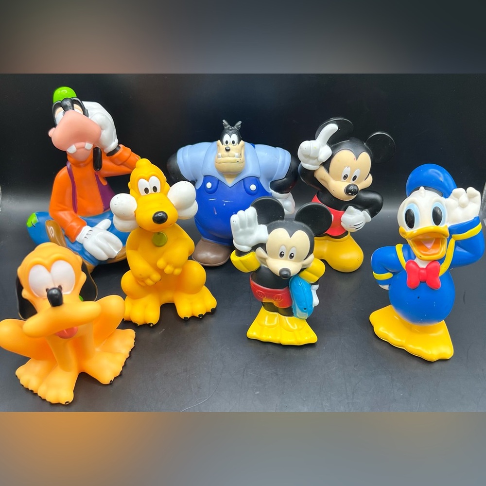Disney- Mattel Mickey and Friends Set of‎ 7, Scuffs and Paint